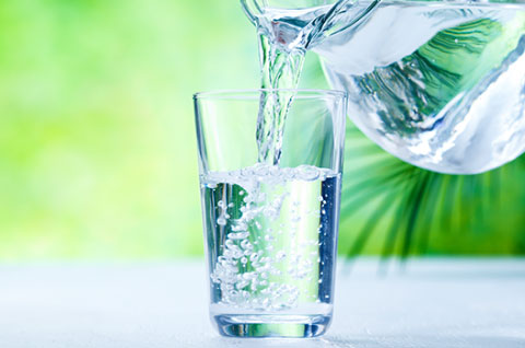水